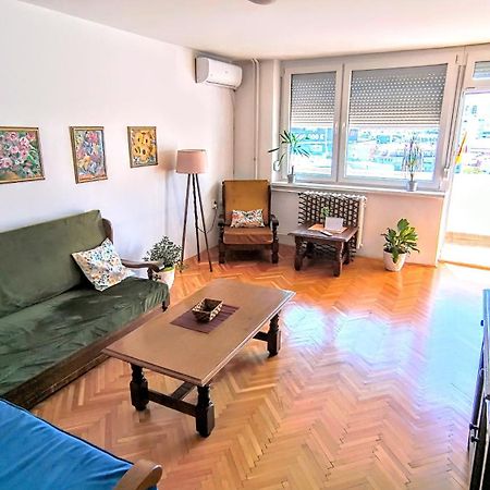 Apartment Maya'S Place سكوبجي المظهر الخارجي الصورة