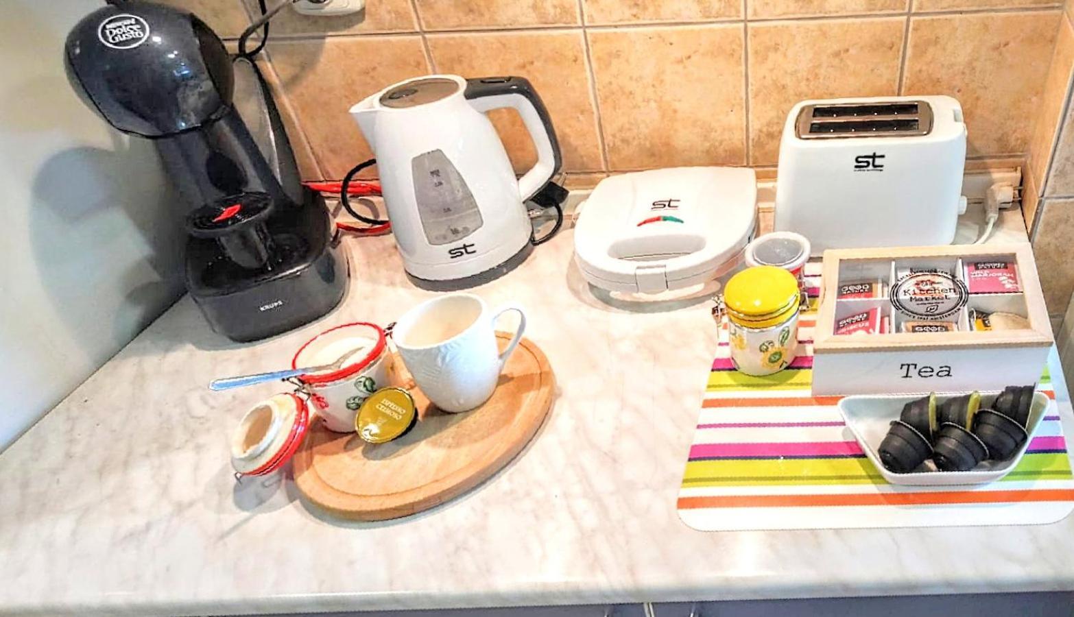 Apartment Maya'S Place سكوبجي الغرفة الصورة